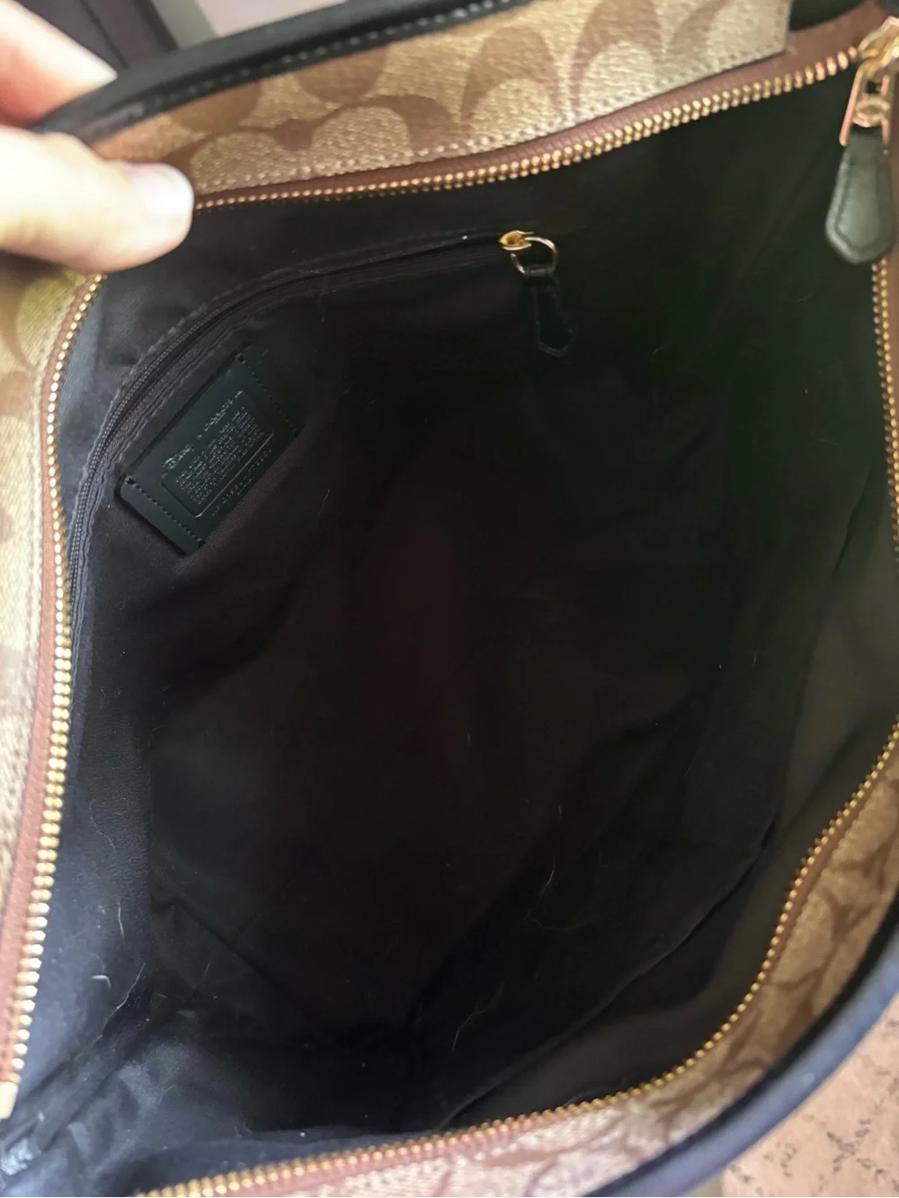 Coach x Disney Snow White City Zip Tote LIMITED EDITION - Picture 3 of 12
